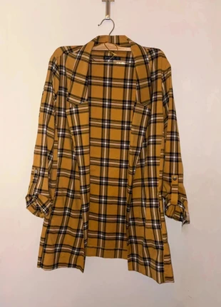 Sur Chemise longue Stradivarius à carreaux taille S en très bon état, marke: Stradivarius, zustand: Sehr gut, größe: S / 36 / 8, 6,00 €, 7,00 € inklusive Vinted-Käuferschutz