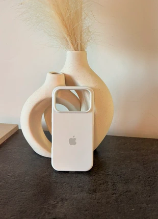 Coque Apple iPhone 17 pro, marque: Apple, état: Neuf sans étiquette, 10,00 €, 11,20 € Protection acheteurs incluse