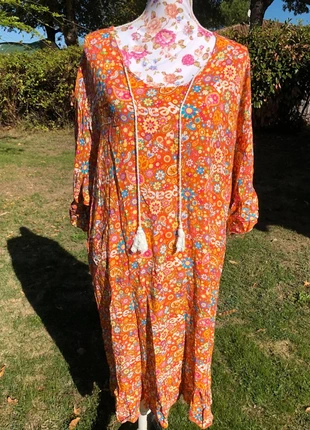 🌼 Robe tunique longue et ample, à col rond et à manches longues avec imprimés fleuris, merk: Tendance, staat: Nieuw zonder prijskaartje, maat: 4XL / 48 / 20, € 25,00, € 26,95 inclusief Kopersbescherming