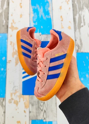 Baskets Sneackers Adidas Originals Gazelle Enfants << Pink Blue Gum >> Taille 25, marque: adidas, état: Très bon état, taille: 25, 35,00 €, 37,45 € Protection acheteurs (Pro) incluse