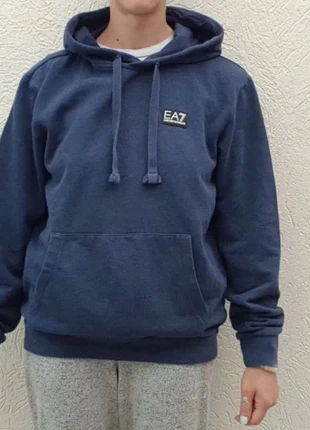 Sweat pull hoodie à capuche emporio armani taille M ou XS, brand: Emporio Armani, condizioni: Ottime, taglia: M, €14.00, €15.40 include la Protezione acquisti