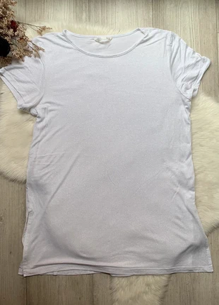 Camiseta básica purpurina, marca: Lefties, estado: Muy bueno, tamaño: M / 38 / 10, 4,00 €, 4,90 € Protección al comprador incluida