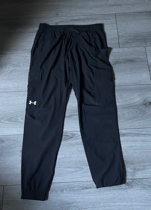 Under armor broek, merk: Under Armour, staat: Nieuw zonder prijskaartje, maat: S, € 30,00, € 32,20 inclusief Kopersbescherming