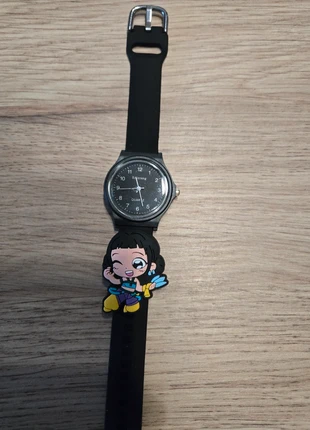 Montre demon hunters kpop huntrix, état: Neuf avec étiquette, 6,00 €, 7,00 € Protection acheteurs incluse