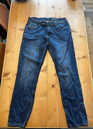 Spijkerbroek maat 32, merk: Zeeman, staat: Heel goed, maat: W32 | FR 42, € 3,00, € 3,85 inclusief Kopersbescherming