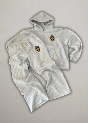 Ensemble survêtement Y2K gris Suede - Jogging baggy + hoodie y2k - Streetwear vintage 90/2000, brand: y2k, condition: Very good, size: M, €54.90, €58.35 includes Buyer Protection Pro