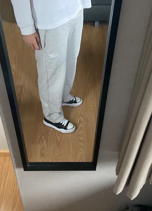 The New Originals Joggingpants Grey - Size M, marca: The New Originals, estado: Muito bom, tamanho: M, €55.00, €58.45 inclui Proteção do Comprador