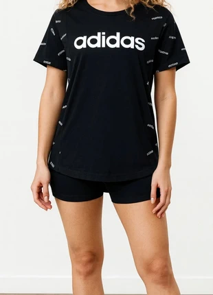 adidas T-shirt rare noir, Taille XXS - Excellentetat, marke: adidas, zustand: Sehr gut, größe: XXS / 32 / 4, 13,00 €, 14,35 € inklusive Vinted-Käuferschutz