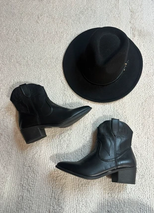 Bottines santiag noires neuves pointure 36 style western, marca: Inconnu, estado: Nuevo sin etiquetas, tamaño: 36, 15,00 €, 16,45 € Protección al comprador Pro incluida