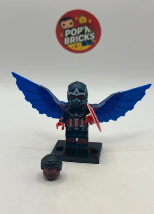Figurine type LEGO – Captain America – Marvel – Version Falcon, merk: Marvel, staat: Heel goed, maat: Prematuur, tot 44 cm, € 4,00, € 4,90 inclusief Kopersbescherming