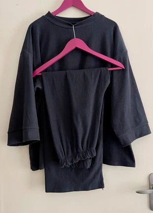 Ensemble côtelé, marca: Boutique Parisienne, estado: Muito bom, tamanho: L / 40 / 12, €10.00, €11.20 inclui Proteção do Comprador