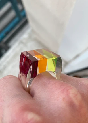 💎 Bague Carrée Résine Transparente Y2K - Design Géométrique - Bordeaux, Orange & Fluo - T54/55, marke: y2k, zustand: Gut, größe: 54.3 mm / 17.3 mm Ø, 10,00 €, 11,20 € inklusive Vinted-Käuferschutz