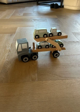 Little Dutch vrachtwagen met auto’s, merk: Little Dutch, staat: Goed, maat: Universeel, € 4,50, € 5,43 inclusief Kopersbescherming