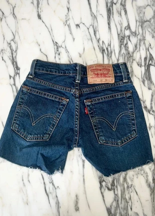 Short en jean Levis 529 - vintage, brand: Levi's, condition: New without tags, size: XS / 34 / 6, €23.00, €24.85 includes Buyer Protection Pro