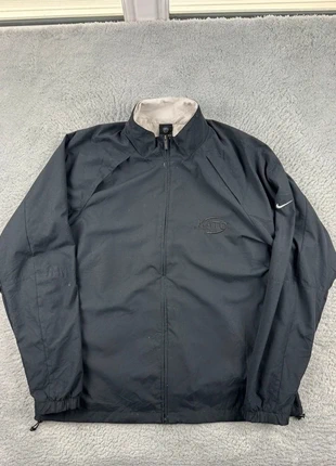 Veste coupe-vent vintage Nike noire | Taille XL | Logo brodé KATO Engineering | Intérieur gris clair, brand: Nike, condition: Very good, size: XL, €27.90, €30.00 includes Buyer Protection Pro