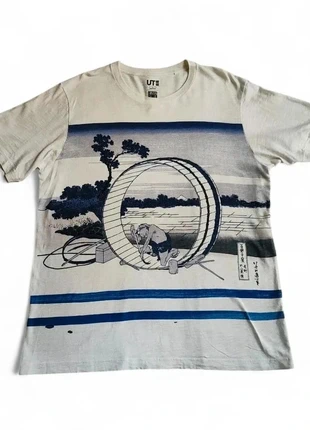 T-shirt Uniqlo UT Hokusai Blue – Estampe japonaise – Taille L, brand: Uniqlo, condizioni: Ottime, taglia: L, €14.00, €15.40 include la Protezione acquisti Pro