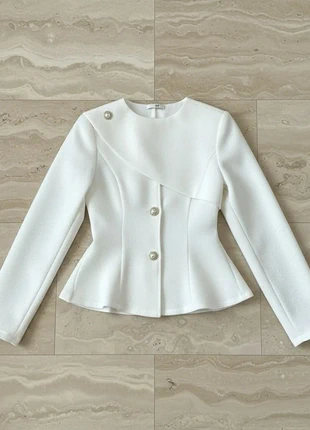 Top blanc texturé style peplum et croisé – boutons nacrés dorés – Taille S, brand: oloro, condizioni: Ottime, taglia: S / IT 40 / EU 36, €49.80, €52.99 include la Protezione acquisti