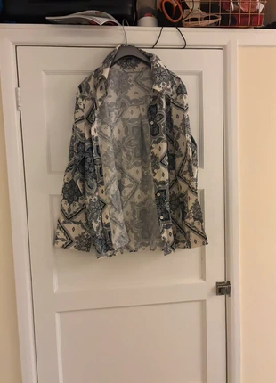 Boho Chic TU Shirt – Size 14 | Blue & Cream Paisley Print, brand: TU, condition: Very good, size: M / UK 12-14, £4.00, £4.90 includes Buyer Protection