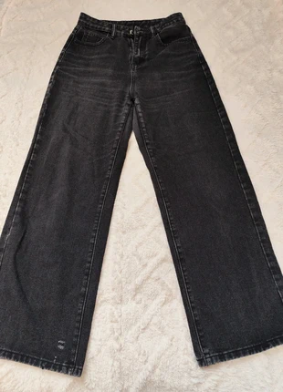Jean taille haute large noir effet délavé y2k, marque: Vintage Dressing, état: Très bon état, taille: M / 38 / 10, 8,00 €, 9,10 € Protection acheteurs incluse