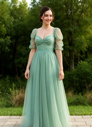 Abito da sogno verde salvia – perfetto per cerimonie e serate speciali, brand: Rinascimento, condizioni: Nuovo senza cartellino, taglia: S / IT 40 / EU 36, €35.00, €37.45 include la Protezione acquisti