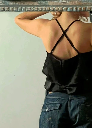 Corssed back flowy top, marca: & Other Stories, estado: Muito bom, tamanho: L / 40 / 12, €4.50, €5.43 inclui Proteção do Comprador