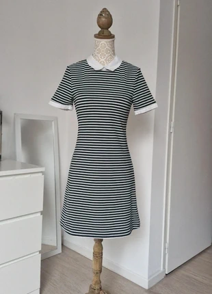 Robe rayée col blanc style preppy Jennyfer – Taille XS, marke: Jennyfer, zustand: Sehr gut, größe: XS / 34 / 6, 9,99 €, 11,19 € inklusive Vinted-Käuferschutz