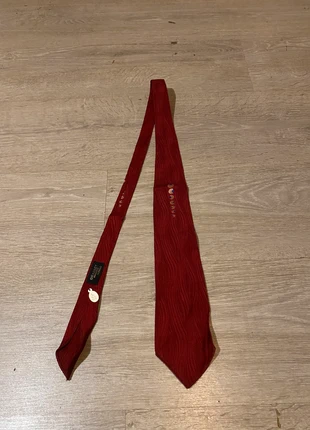 Cravate rouge à motif, marque: Vintage Dressing, état: Très bon état, 10,00 €, 11,20 € Protection acheteurs incluse