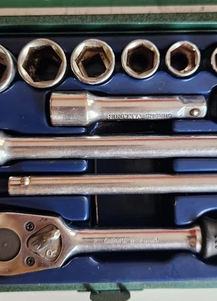 Coffret à cliquet MEDIAN pour douilles écrous boulons CHROME, marque: CHROME, état: Neuf sans étiquette, 14,00 €, 15,40 € Protection acheteurs incluse