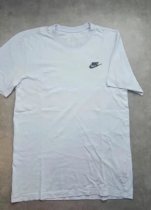 Tee shirt manches courtes Nike Swoosh noir brodé • Taille XS • Couleur turquoise, brand: Nike, condition: Very good, size: XS, €9.00, €10.15 includes Buyer Protection Pro