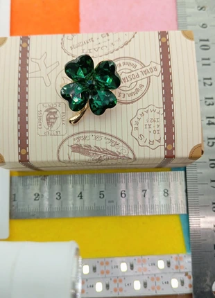 Broche avec la boîte, marca: Broche.fr, estado: Muito bom, €5.00, €5.95 inclui Proteção do Comprador Pro