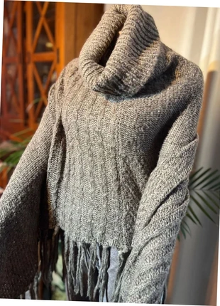 Poncho bohème en maille gris beige franges et col roulé Taille Unique Oversize, merk: sansnom., staat: Nieuw zonder prijskaartje, maat: Universele maat, € 10,00, € 11,20 inclusief Kopersbescherming