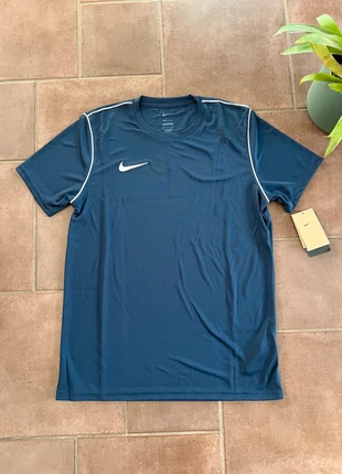 T-shirt Nike Dri-Fit Bleu nuit Taille L, marca: Nike, estado: Novo com etiquetas, tamanho: L, €10.00, €11.20 inclui Proteção do Comprador