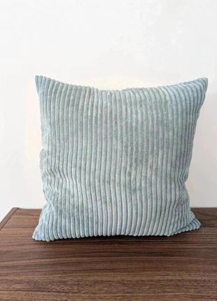 Housse de coussin neuve en velours côtelé 45x45 cm, marque: Vintage Chic, état: Comme neuf, taille: 45 x 45 cm, 12,00 €, 13,30 € Protection acheteurs incluse