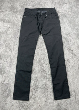 Pantalon jeans skinny sans marque noir taille 26 (S) Femme très bon état, marque: sans marque, état: Très bon état, taille: S / 36 / 8, 3,00 €, 3,85 € Protection acheteurs incluse