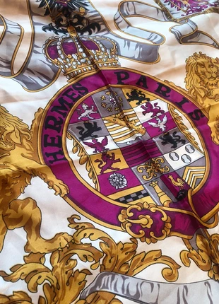 HERMÈS foulard vintage Lion Crest Medallion, marca: Hermès, estado: Muito bom, €75.00, €79.45 inclui Proteção do Comprador