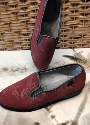 Chaussons fargeot neufs pointure 40, brand: Fargeot, condizioni: Nuovo senza cartellino, taglia: 40, €15.00, €16.45 include la Protezione acquisti