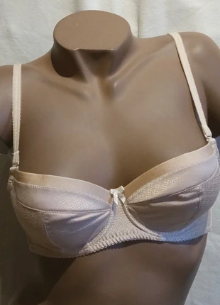 Soutien gorge rembourré Gorteks Taille 95B, marque: Gorteks, état: Très bon état, taille: 95B, 14,80 €, 16,24 € Protection acheteurs (Pro) incluse