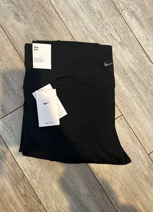 Legging Nike noir, marque: Nike, état: Neuf avec étiquette, taille: XXL / 44 / 16, 30,00 €, 32,20 € Protection acheteurs incluse