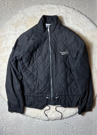 Manteau Reebok vintage - Taille S - Noir, marque: Reebok, état: Très bon état, taille: S / 36 / 8, 35,00 €, 37,45 € Protection acheteurs incluse