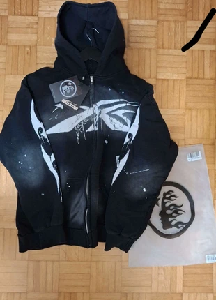 🔥 Felpa con Zip Hellstar – Edizione Limitata | Nuova con Etichette🔥, brand: Hellstar, condizioni: Nuovo con cartellino, taglia: S, €60.00, €63.70 include la Protezione acquisti