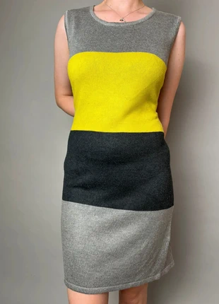 💛 Calvin Klein Colorblock Knit Dress – Size L | Modern Minimal, marque: Calvin Klein, état: Très bon état, taille: L / 40 / 12, 35,95 €, 38,45 € Protection acheteurs incluse