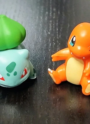 Lot de 4 figurines Pokémon, brand: Pokémon, condizioni: Ottime, taglia: 4 anni / 104 cm, €4.00, €4.90 include la Protezione acquisti