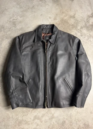Vintage Genuine Leather Jacket – Timeless Style & Perfect Fit 90s, brand: Vera Pelle, condizioni: Ottime, taglia: XL, €140.00, €147.70 include la Protezione acquisti