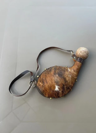 Accessoires costume déguisement gourde médiéval Très bon état, brand: Accessoires, condizioni: Ottime, taglia: Taglia unica, €45.00, €47.95 include la Protezione acquisti