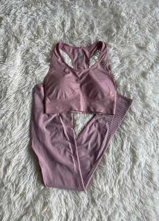 Ensemble Fitness Oceans Apart - S, brand: Oceans Apart, condizioni: Ottime, taglia: S / IT 40 / EU 36, €29.99, €32.19 include la Protezione acquisti