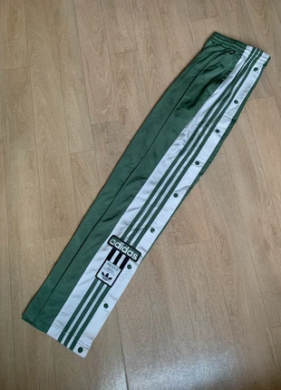 Jogging Adidas Originals Adibreak Kaki White, marque: adidas Originals, état: Très bon état, taille: XS / 34 / 6, 60,00 €, 63,70 € Protection acheteurs incluse