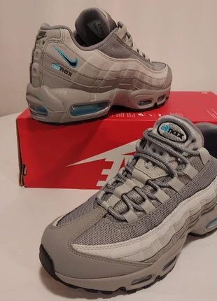 Nike Air Max 95 🤩, marque: Nike, état: Neuf avec étiquette, taille: 39, 94,00 €, 99,40 € Protection acheteurs incluse