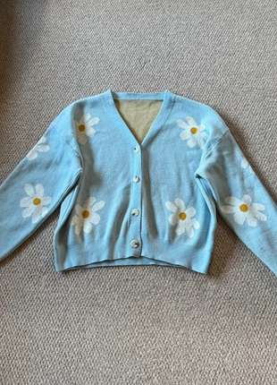 Blue knitted cardigan with daisy’s size uk L, condition: Very good, size: L / UK 16-18, £8.00, £9.10 includes Buyer Protection