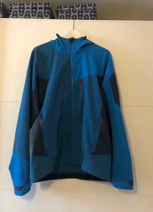 Hochwertige Outdoor-Jacke/ Softshell/Windbreaker von Schöffel, merk: Schöffel, staat: Heel goed, maat: L, € 36,00, € 38,50 inclusief Kopersbescherming