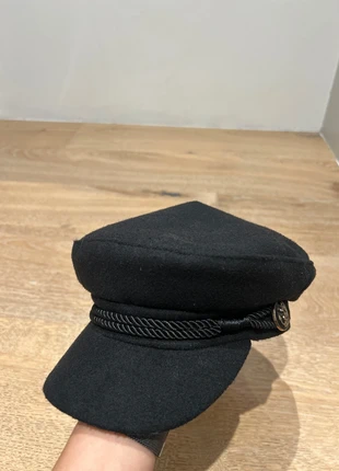 Gavroche, marque: adopt’, état: Très bon état, taille: Taille unique, 2,00 €, 2,80 € Protection acheteurs incluse